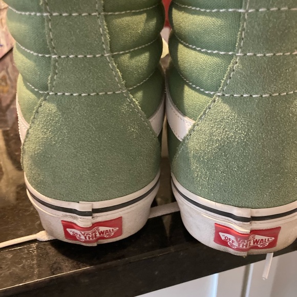 VANS - Picture 5 of 7